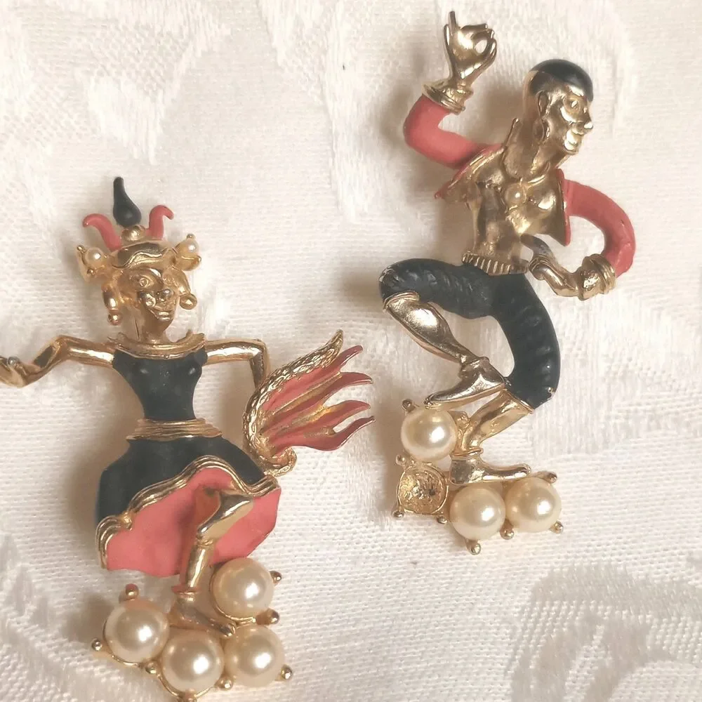 RARE Set Female Male Gypsy Dancer Enamel coral black Gold faux pearl READ 2